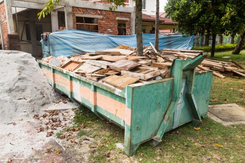 Satisfied customers after successful home clearance